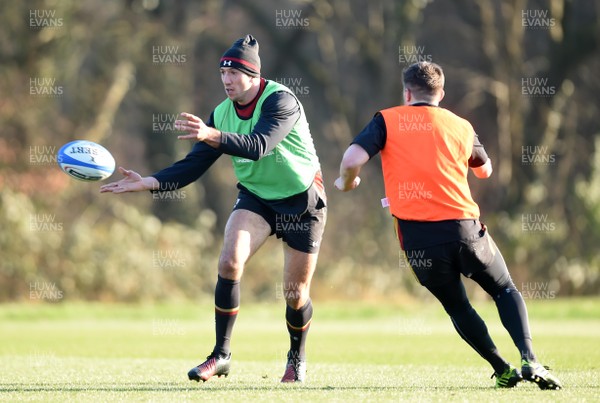 230117 - Wales Rugby Training - Justin Tipuric during training