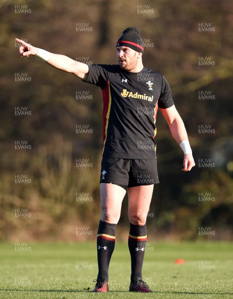 230117 - Wales Rugby Training - Alun Wyn Jones during training