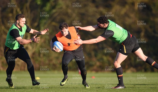 230117 - Wales Rugby Training - Stuff Evans during training