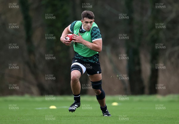 230124 - Wales Rugby Training in the first week of training for the 2024 Guinness 6 Nations - Dafydd Jenkins during training