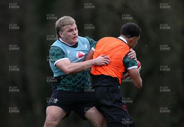 230124 - Wales Rugby Training in the first week of training for the 2024 Guinness 6 Nations - Archie Griffin during training