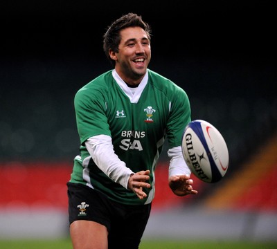 23.02.09 - Wales Rugby Training - Gavin Henson during a night training session. 