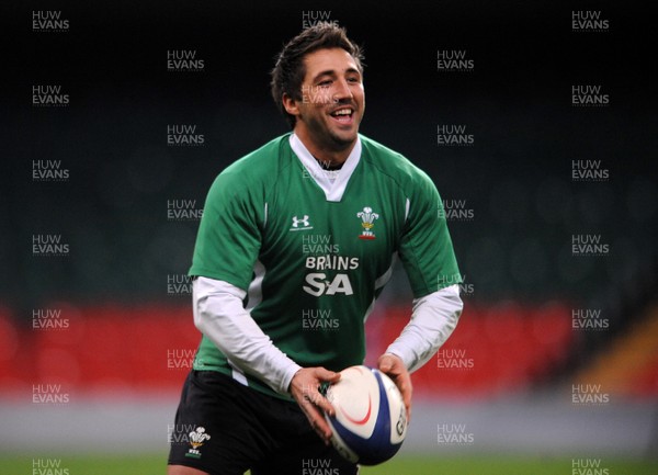 23.02.09 - Wales Rugby Training - Gavin Henson during a night training session. 
