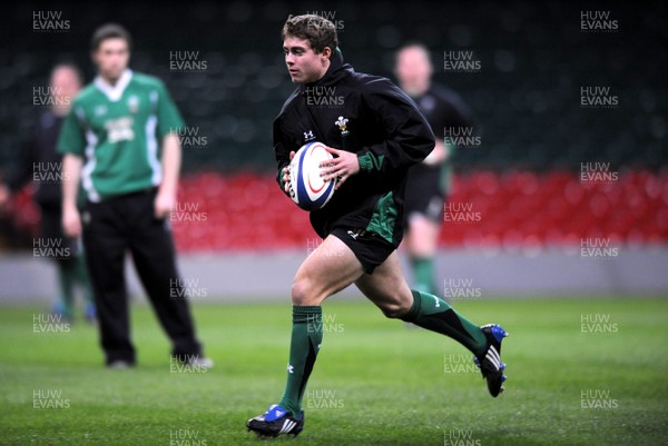 23.02.09 - Wales Rugby Training - Leigh Halfpenny in action during a night training session. 