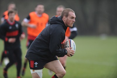 230212 - Wales Rugby Training -Gethin Jenkins during training