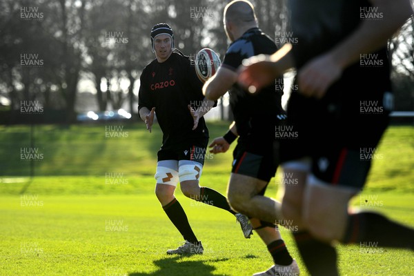230223 - Wales Rugby Training - Adam Beard during training