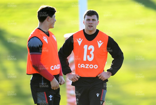 230223 - Wales Rugby Training - Louis Rees-Zammit and Mason Grady during training