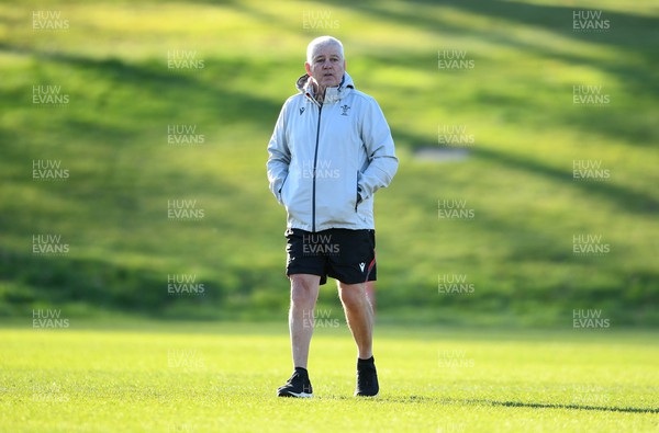 230223 - Wales Rugby Training - Warren Gatland during training
