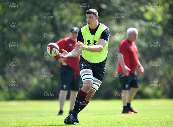 230518 - Wales Rugby Training -  Seb Davies during training