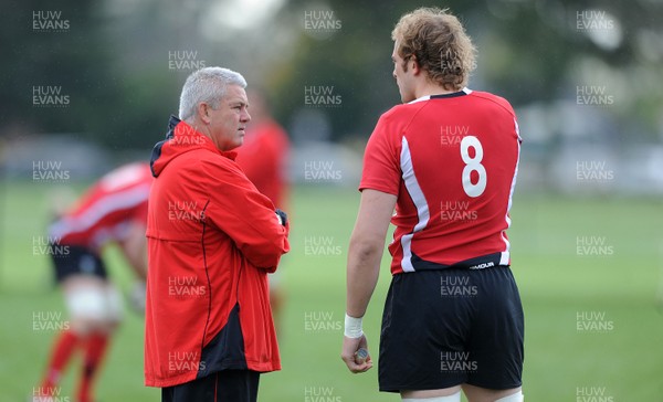23.06.10 - Wales Rugby Training - Head coach Warren Gatland talks to Alun Wyn Jones during training. 