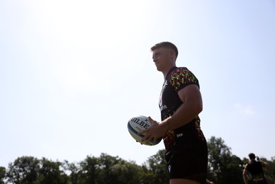 230626 - Wales Rugby Training ahead of their game against the Barbarians on the weekend - Reuben Morgan-Williams during training