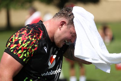 230626 - Wales Rugby Training ahead of their game against the Barbarians on the weekend - Evan Lloyd during training
