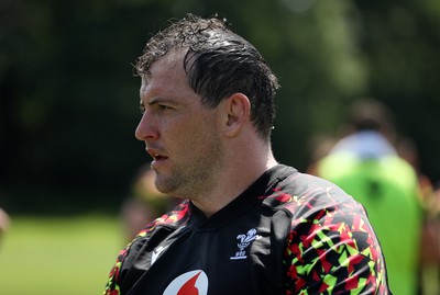 230626 - Wales Rugby Training ahead of their game against the Barbarians on the weekend - Ryan Elias during training
