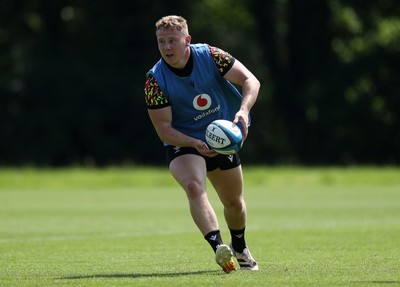 230626 - Wales Rugby Training ahead of their game against the Barbarians on the weekend - Sam Costelow during training