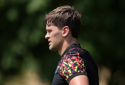230626 - Wales Rugby Training ahead of their game against the Barbarians on the weekend - Alex Mann during training
