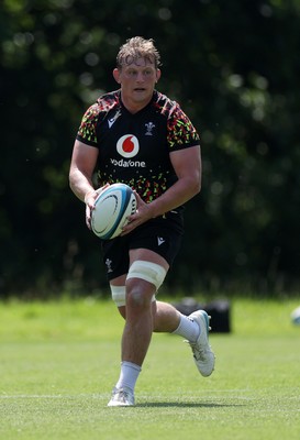 230626 - Wales Rugby Training ahead of their game against the Barbarians on the weekend - Jac Morgan during training