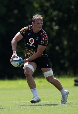 230626 - Wales Rugby Training ahead of their game against the Barbarians on the weekend - Jac Morgan during training