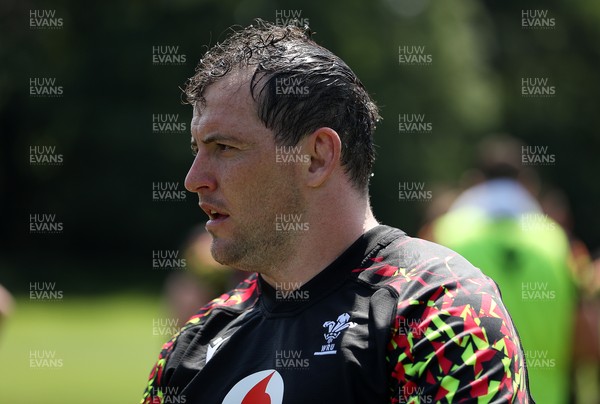 230626 - Wales Rugby Training ahead of their game against the Barbarians on the weekend - Ryan Elias during training