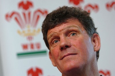 23.08.07 - Wales Rugby Press Conference - Wales Coach, Gareth Jenkins announces his team to face France on Sunday 
