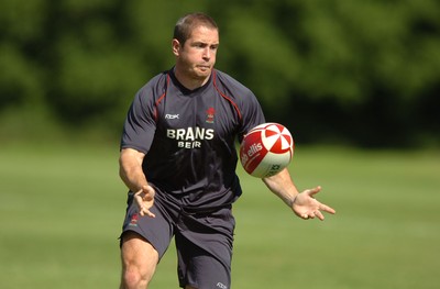23.08.07 - Wales Rugby Training - Shane Williams in action during training 