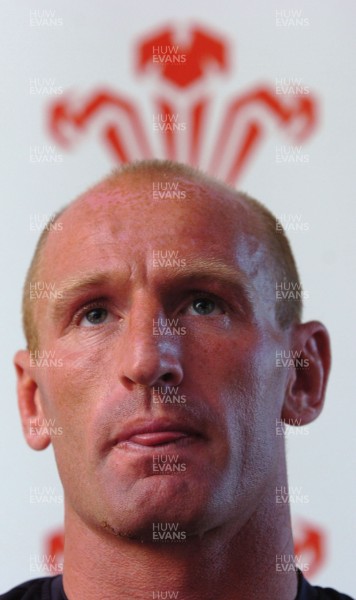 23.08.07 - Wales Rugby Press Conference - Wales Captain, Gareth Thomas talks to reporters during the team announcement for France on Sunday 