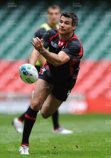 23.08.11 - Wales Rugby Training - Mike Phillips during training. 