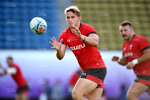 231019 - Wales Rugby Training - Hallam Amos during training
