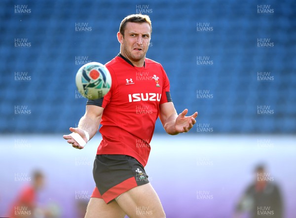 231019 - Wales Rugby Training - Hadleigh Parkes during training