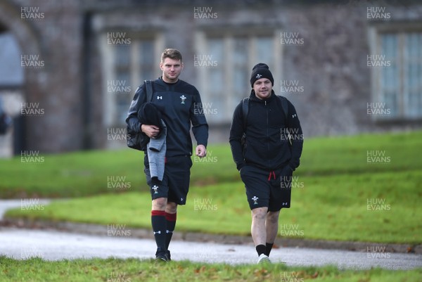 231117 - Wales Rugby Training - Dan Biggar and Steff Evans