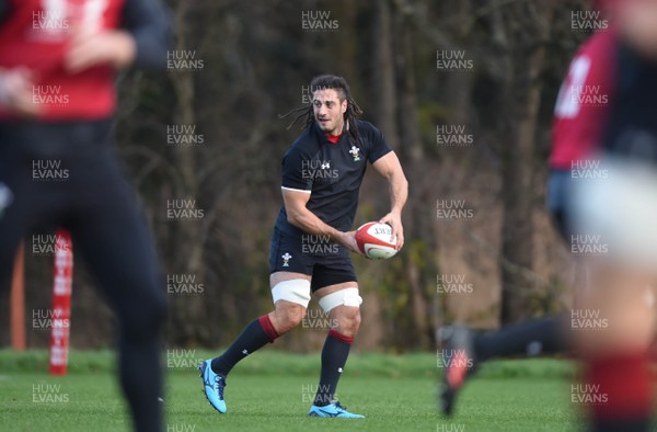 231117 - Wales Rugby Training - Josh Navidi