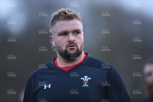 231117 - Wales Rugby Training - Tomas Francis