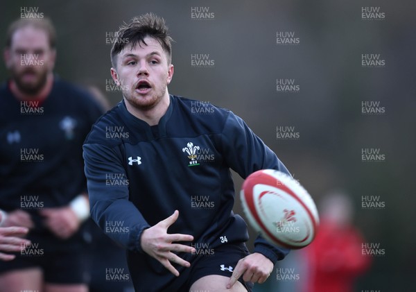 231117 - Wales Rugby Training - Steff Evans
