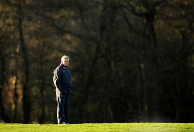 24.01.08 - Wales Rugby Training- Wales Coach, Warren Gatland during training 