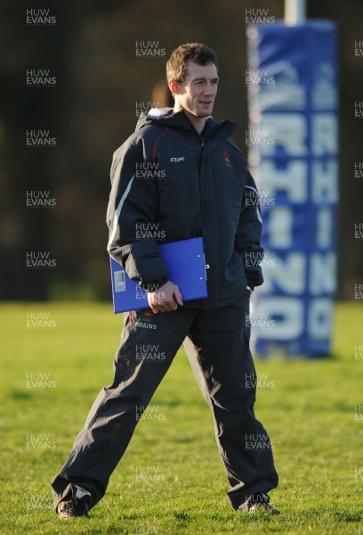 24.01.08 - Wales Rugby Training- Wales backs Coach, Rob Howley during training 