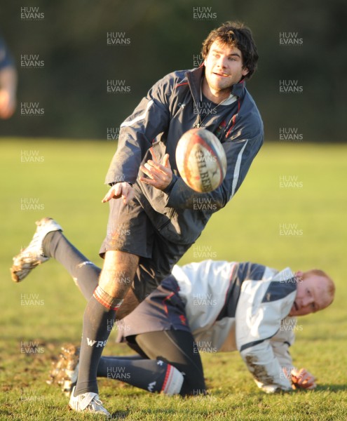 24.01.08 - Wales Rugby Training- Mike Phillips in action during training 