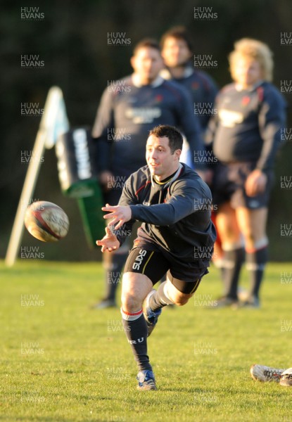 24.01.08 - Wales Rugby Training- Gareth Cooper in action during training 