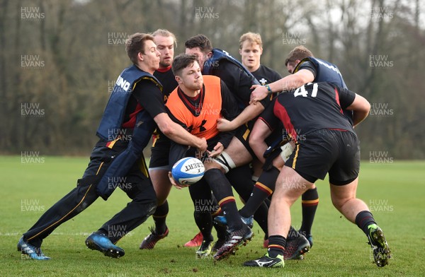 240117 - Wales Rugby Training - Steff Evans during training