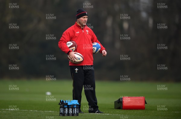 240117 - Wales Rugby Training - Alex King during training