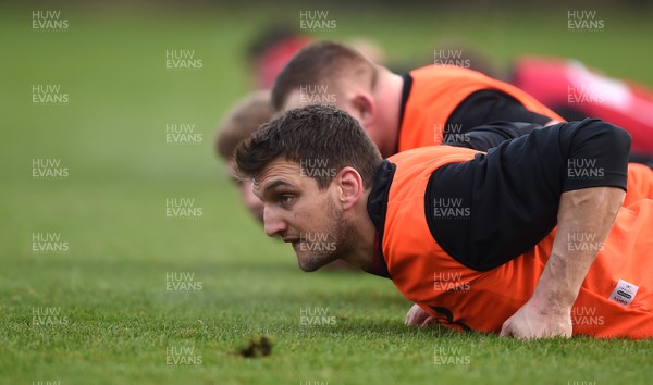 240117 - Wales Rugby Training - Sam Warburton during training