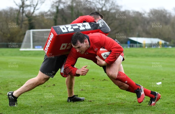 240120 - Wales Rugby Training - Ryan Elias during training