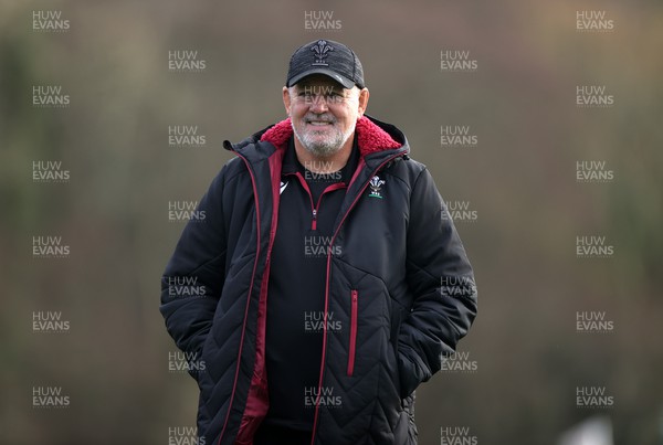 240124 - Wales Rugby Training in the first week of the Guinness 6 Nations - Warren Gatland, Head Coach during training