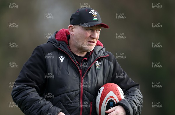 240124 - Wales Rugby Training in the first week of the Guinness 6 Nations - Neil Jenkins, Skills Coach during training