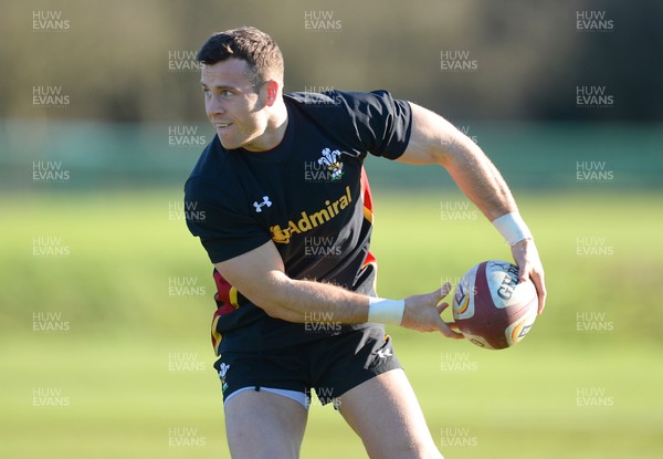 240216 - Wales Rugby Training -Gareth Davies during training