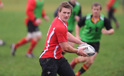 24.06.10 - Wales Rugby Training - Jonathan Davies during training. 