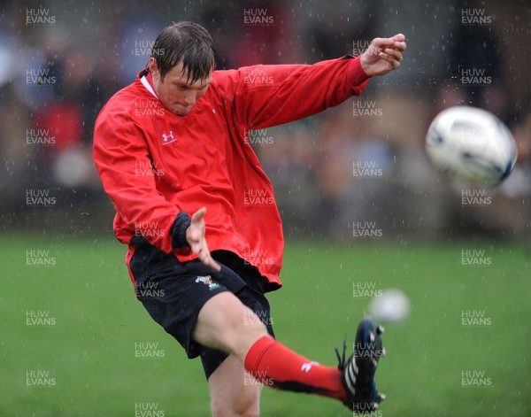24.06.10 - Wales Rugby Training - Dan Biggar during training. 