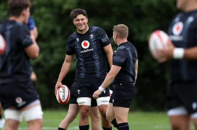 230625 - Wales Rugby Training - Teddy Williams during training
