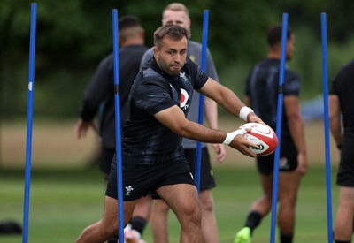 230625 - Wales Rugby Training - Liam Belcher during training