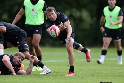 230625 - Wales Rugby Training - Rhodri Williams during training