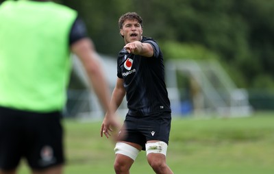 230625 - Wales Rugby Training - Teddy Williams during training