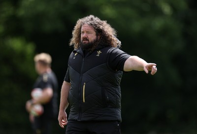 230625 - Wales Rugby Training - Adam Jones, Scrum Coach during training